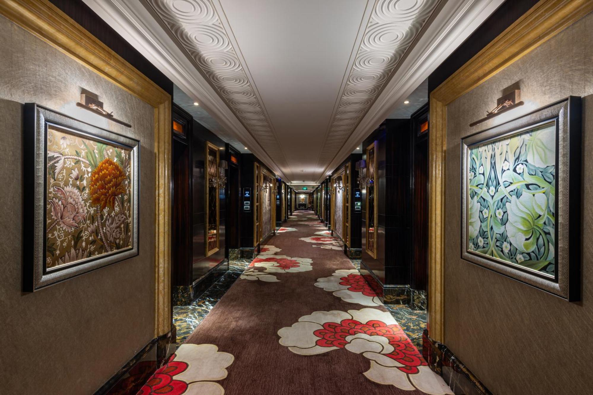 利雅得水仙水疗酒店 利雅德 外观 照片 A corridor